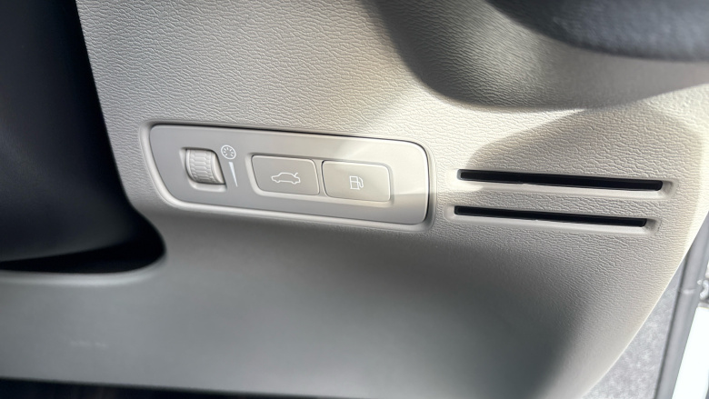 Volvo Xc40 1.5 T5 Recharge PHEV Inscription Pro 5dr Auto Estate